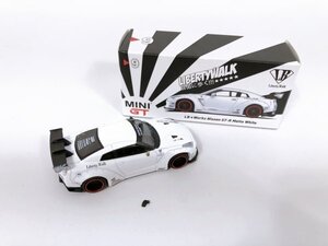 LB WORKS Nissan GT-R R35 GTウイング マットホワイト （右ハンドル