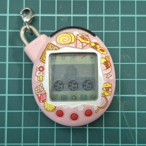 いぇー ふぁみりーイロイロ たまごっちプラス ユニクロ限定モデル