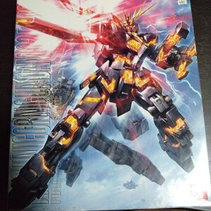 MG 1/100 RX-0 ユニコーンガンダム2号機 バンシィ チタニウム