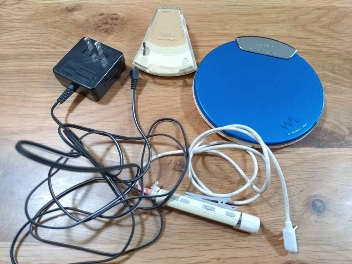SONY ソニー CDウォークマン D-NE820 ポータブルCDプレーヤー WALKMAN
