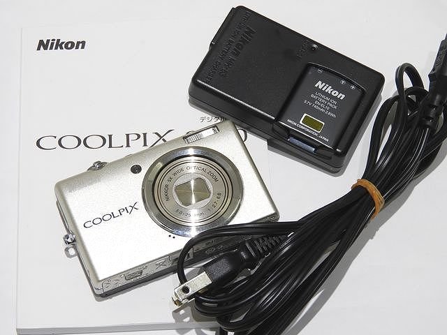 Nikon COOLPIX S570 コンパクトデジタルカメラ シルバー｜Yahoo!フリマ