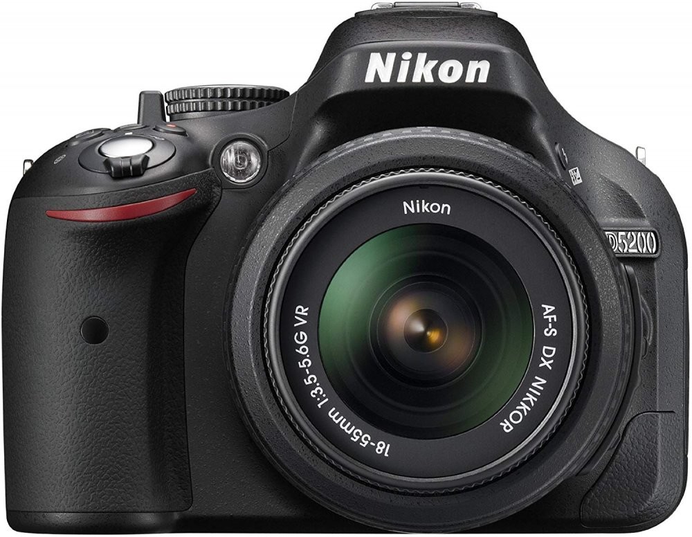 Nikon D5200 + 18-105mm VR レンズセット おまけ多数 Nikon D5200 + 18-105mm VR レンズセット おまけ多数｜Yahoo!フリマ