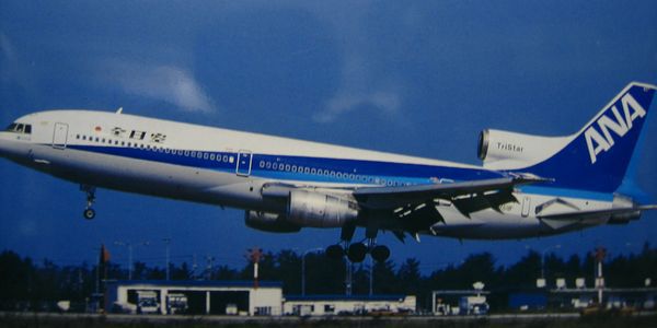 ANA L-1011 トライスター モヒカン /トリトンブルー （1/200スケール