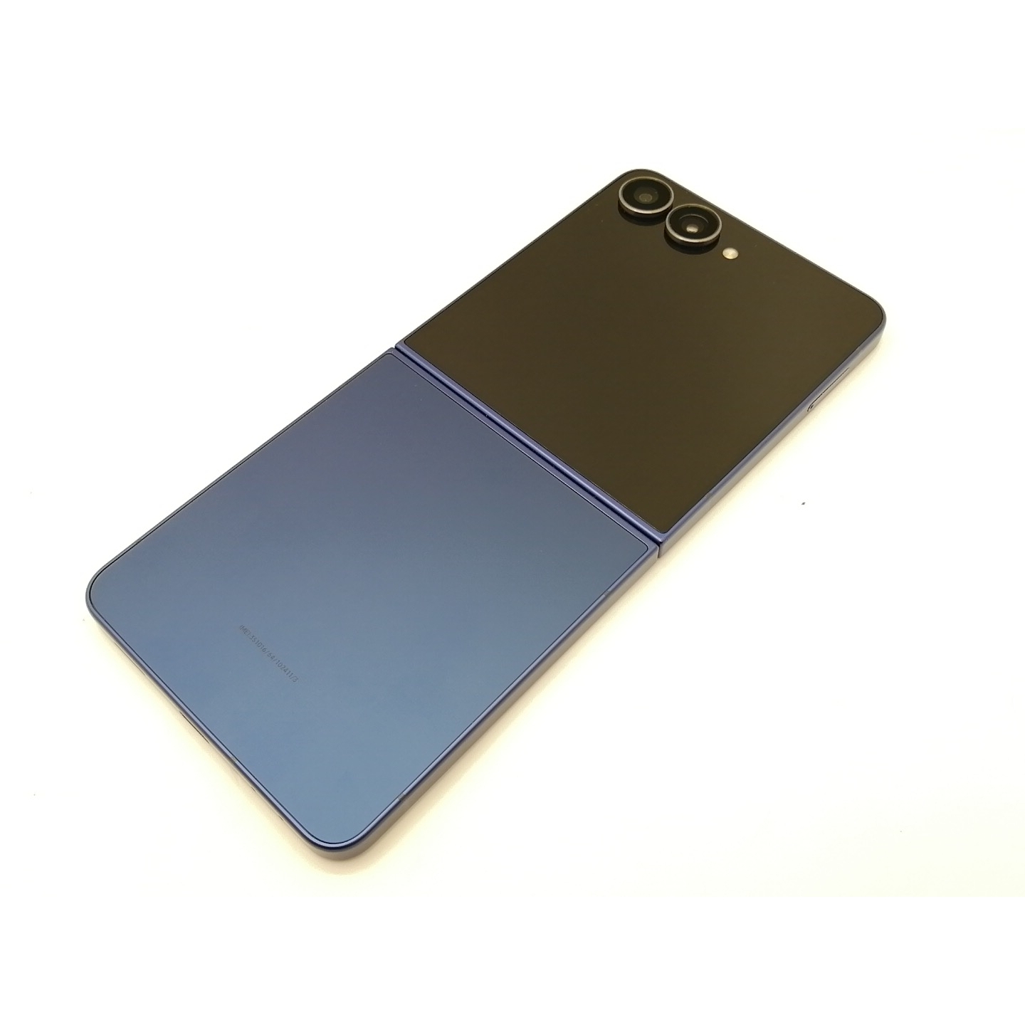 新品未使用 24時間以内発送】SAMSUNG Galaxy Z Flip7 256GB SIMフリー