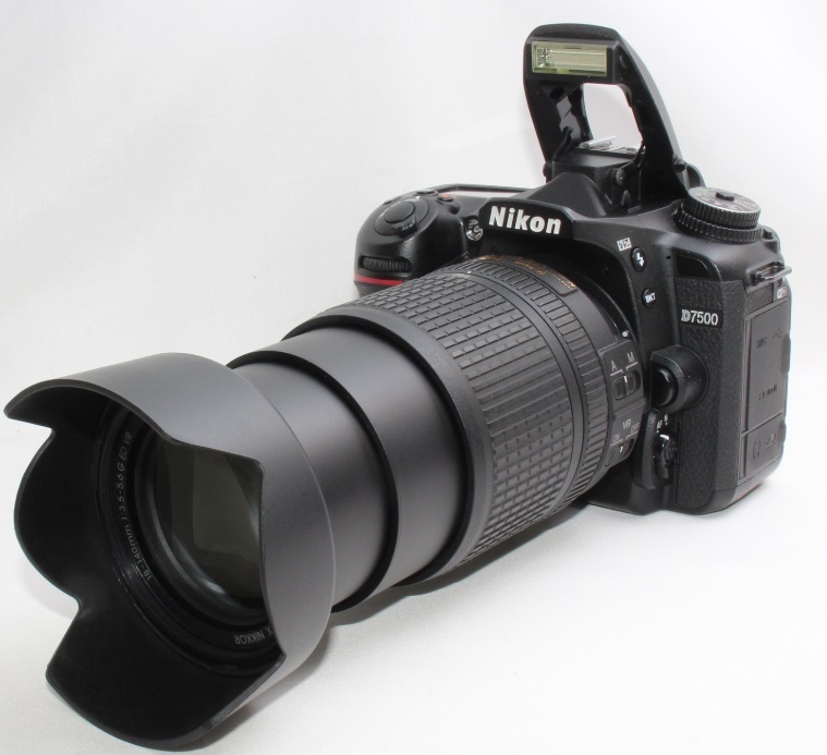 ヨドバシカメラ福袋 一眼レフの夢 2024 NIKON D7500 18-140 VR レンズ