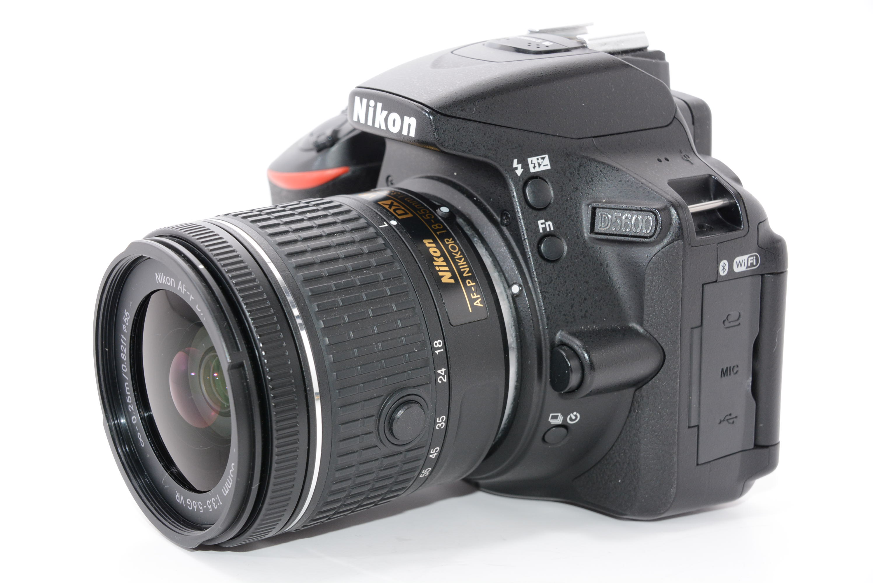新品同様シャッター数126枚 Nikon D5600 デジタル一眼レフカメラ