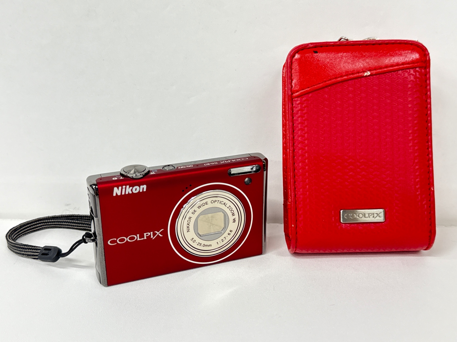 695【ジャンク】動作良好品 Nikon COOLPIX S640 レッドCOOLPIX Nikon