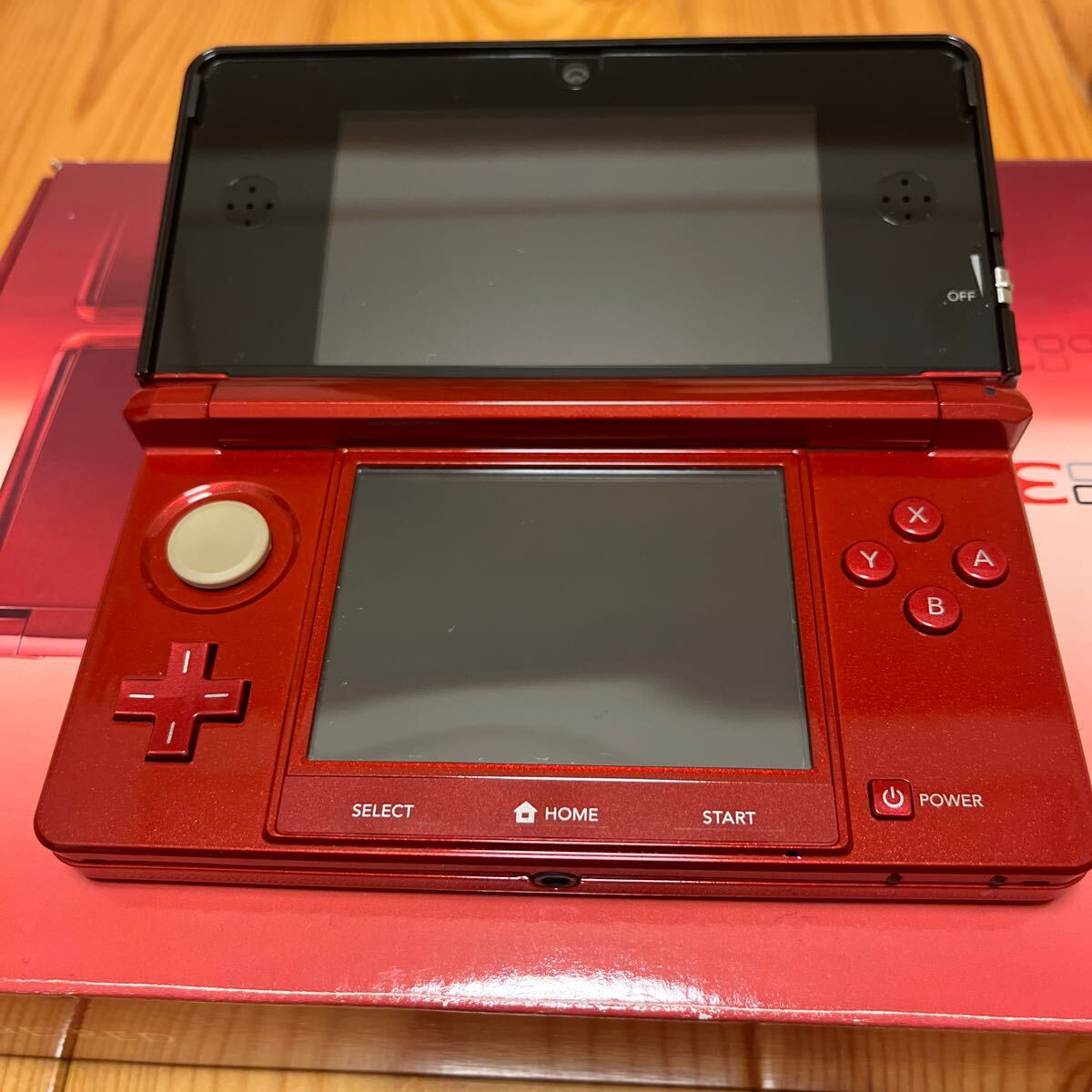 ニンテンドー3DS フレアレッド箱あり　拡張スライドパッド付き 楽天ブックス: ニンテンドー3DS LL 専用拡張スライドパッド