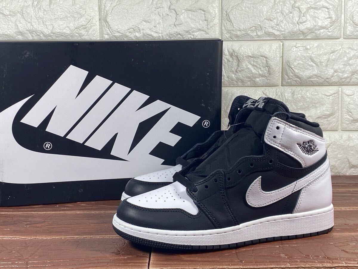 新品 定価20350円 25㎝ NIKE ナイキ エアジョーダン1 レトロ 新品 定価20350円 25㎝ NIKE ナイキ エアジョーダン1 レトロ