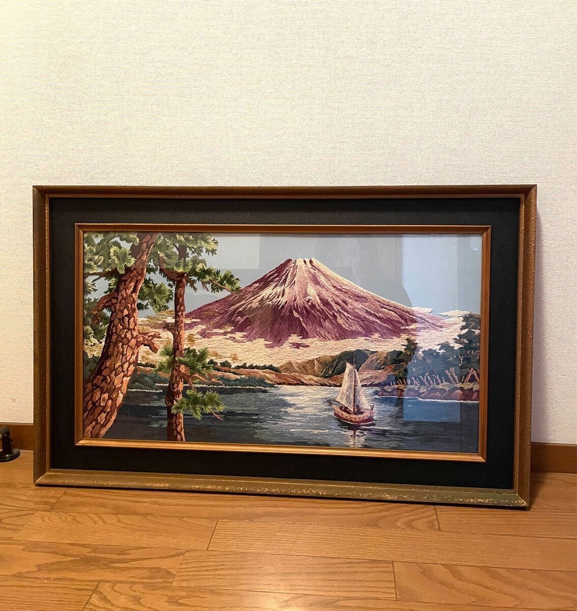富士山 刺繍絵 絵画 刺繍 文化刺繍 風景画 美術品 工芸品 額縁 富士山 刺繍絵 絵画 刺繍 文化刺繍 風景画 美術品 工芸品 額縁