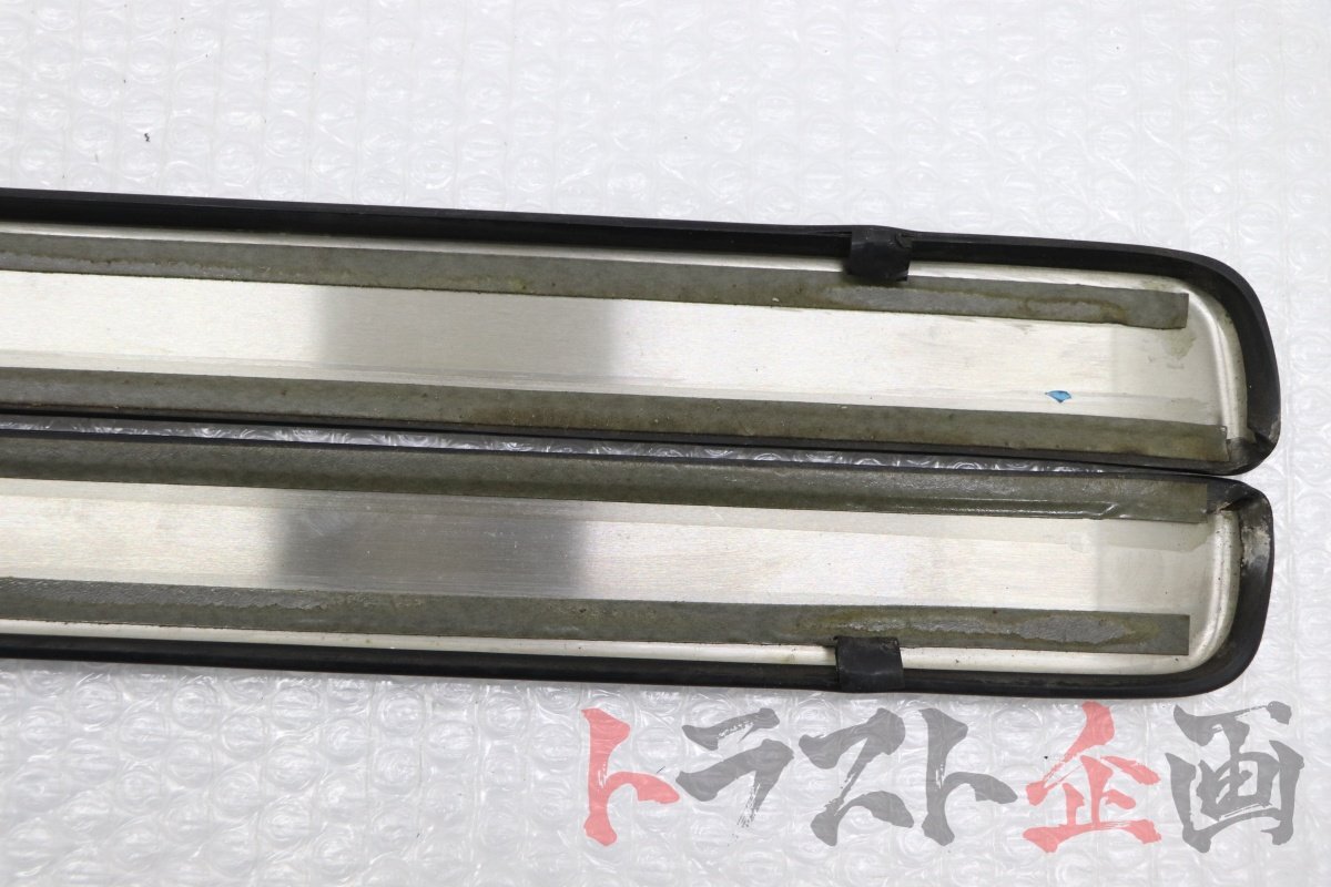純正オプション スカッフプレート スカイライン 25GTターボ ER34 前期 ４ドア トラスト企畫 U 2101428254