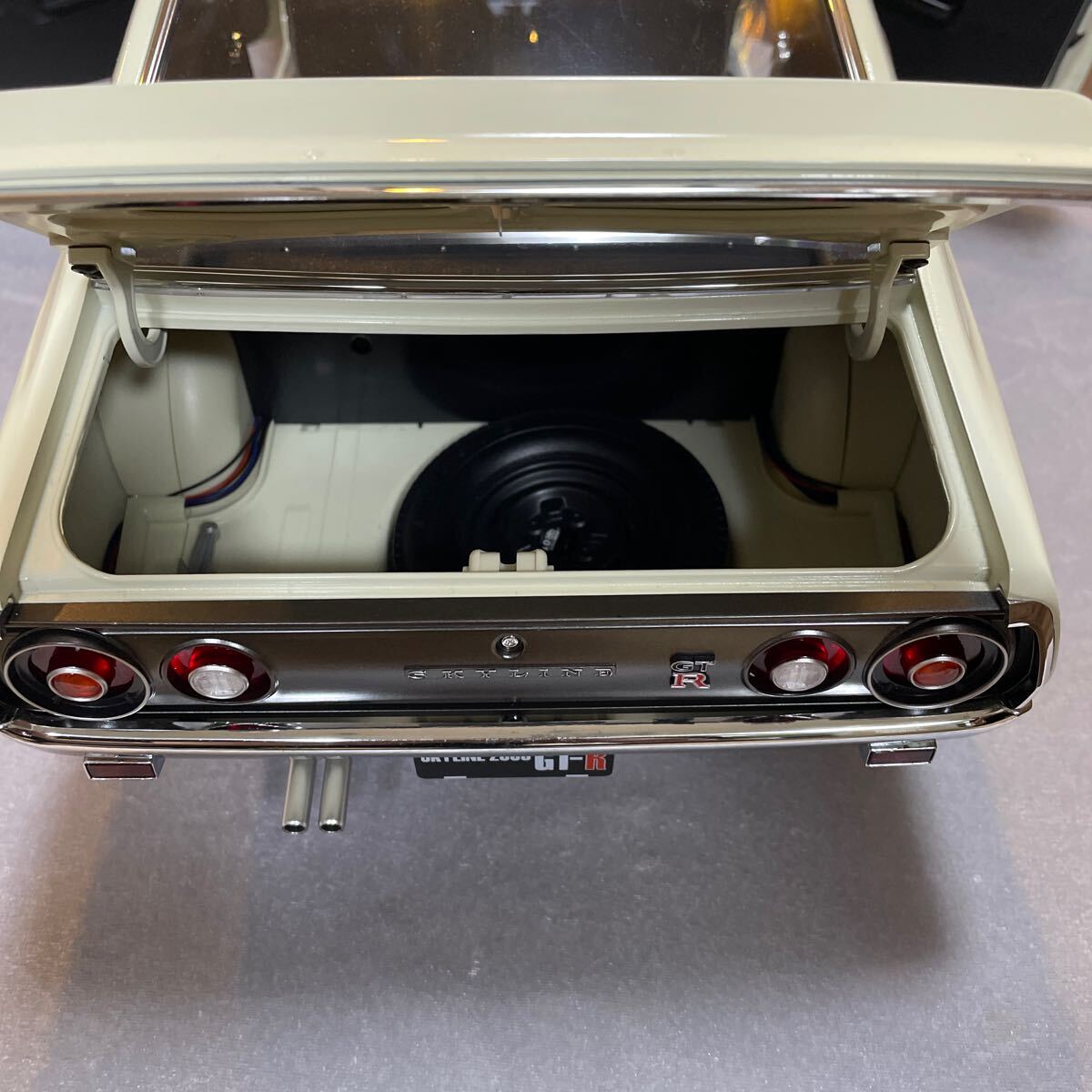 デアゴスティーニ 1/8 週刊 NISSAN スカイライン2000GT-R デアゴスティーニ 1/8 週刊 NISSAN スカイライン2000GT-R