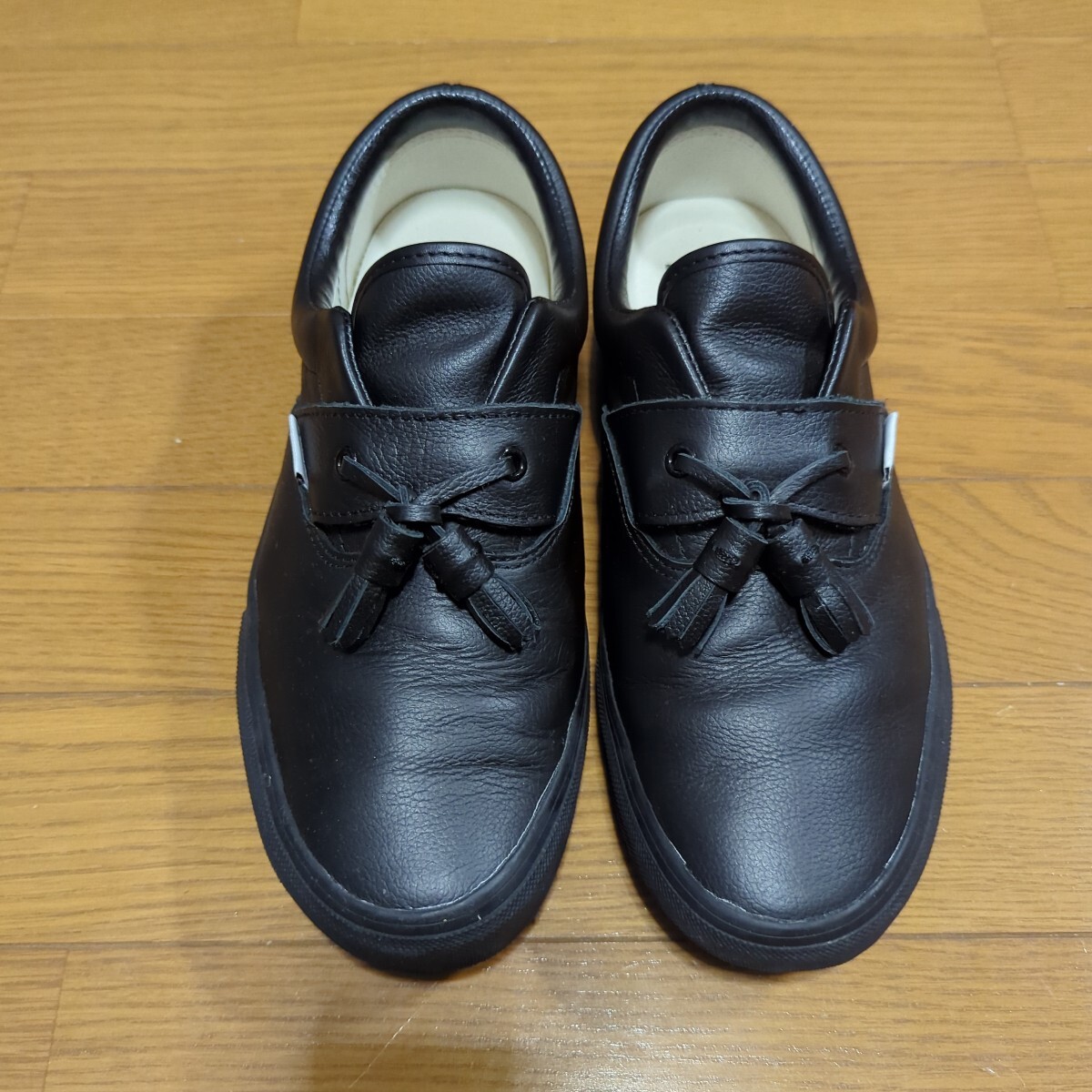 VANS ERA TASSEL DORESS DOWN　バンズ　エラ　タッセル　ブラック　26.5