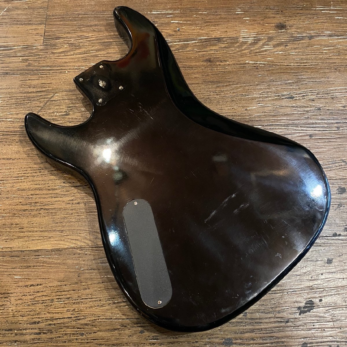 Mad Axe Bass Body грязь Axe электрический бас корпус -c946