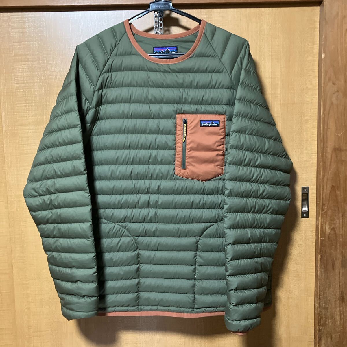 美品 patagonia パタゴニア ダウン ジャケット サイレントクルー 美品 patagonia パタゴニア ダウン ジャケット サイレントクルー