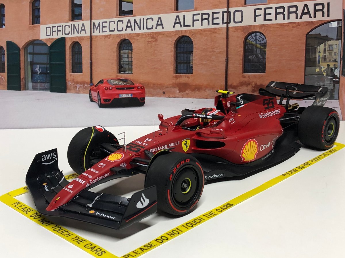 セール　BBR 1/18 Ferrari F1 75 BAHRAIN GP 2022 C.Sainz　フェラーリ　サインツ　ダイキャスト製　BBR221855