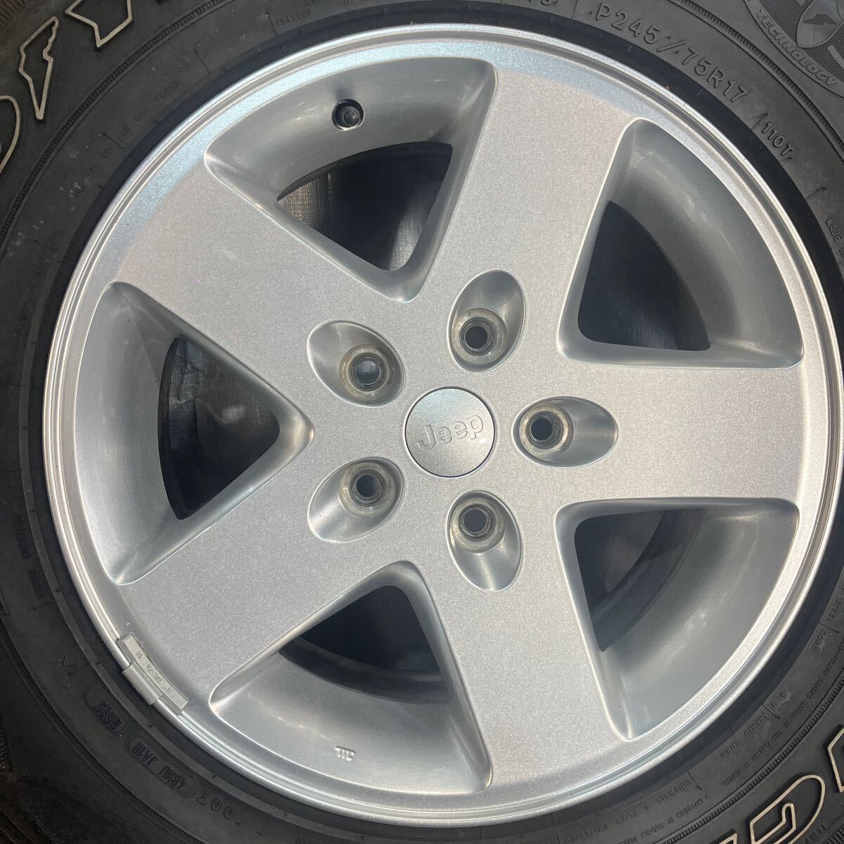 item_image_3