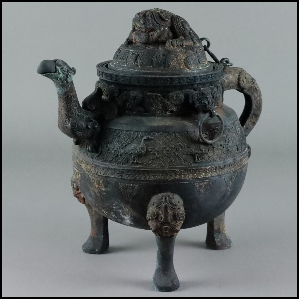 中国美術・青銅器 銅製 大明宣徳年製 饕餮紋水注 箱付き 唐物 中国美術・青銅器 銅製 大明宣徳年製 饕餮紋水注 箱付き 唐物