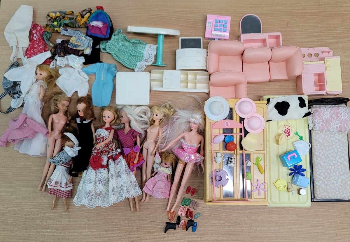 人形まとめてセット リカちゃん ジェニーちゃん バービー タカラ 着せ替え人形 ドールハウス バービーハウス ma-ba シルバニア バンダイ