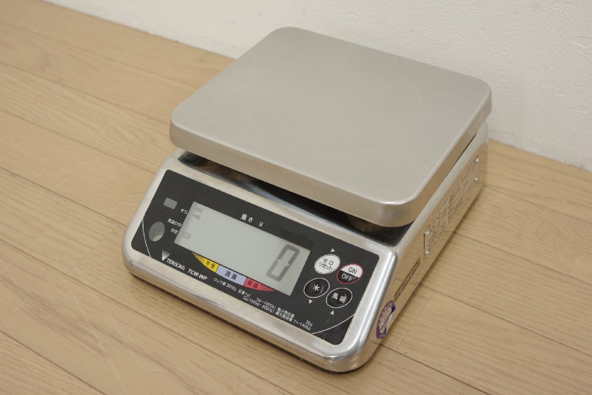 寺岡精工 完全防水型卓上重量チェッカー TCW-WP 防水一体型スケール 計量器 2019年製 単一乾電池×4本 ひょう量3kg 業務用 厨房用 (B)