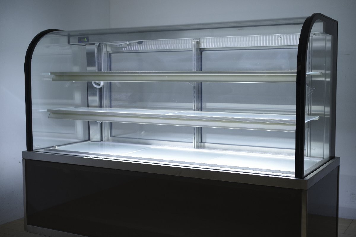 ダイワ 大和冷機(jī) 対面 冷蔵ショーケース KA501B3 LED照明 キャスター付き 幅1500mm 后ろ引き戸 3段 動(dòng)作OK 廚房 ケーキ 洋菓子 スイーツ