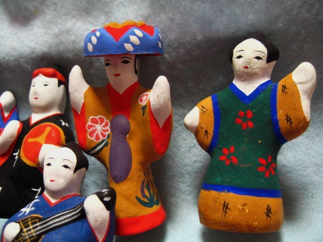 人形用 着物 鬼縮緬 女の子 ドール 古裂 古布 衣装 人形師 刺繍 人形用 着物 鬼縮緬 女の子 ドール 古裂 古布 衣装 人形師 刺繍