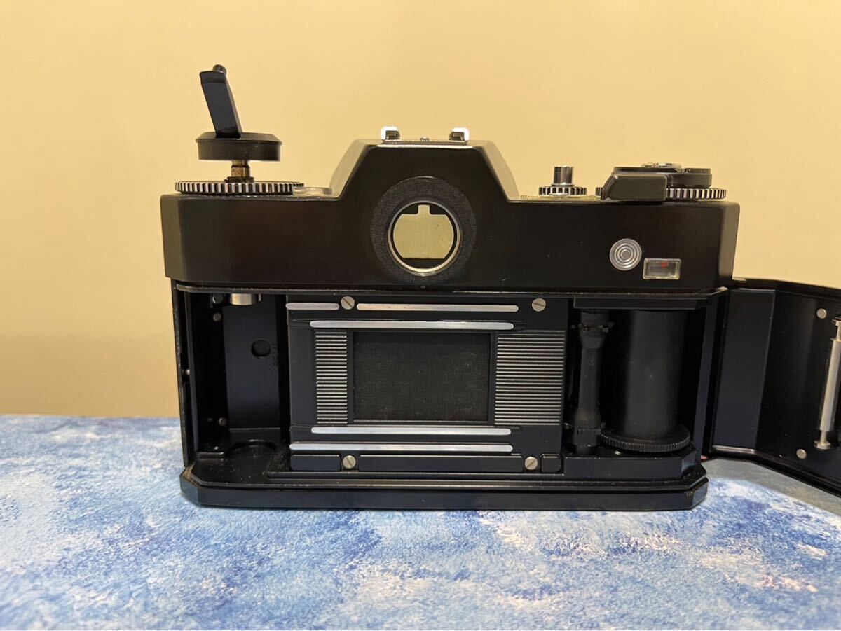 Yahoo!オークション - 【動作品】ZEISS IKON Icarex 35S TM PRO Yahoo!オークション - 【動作品】ZEISS IKON Icarex 35S TM PRO