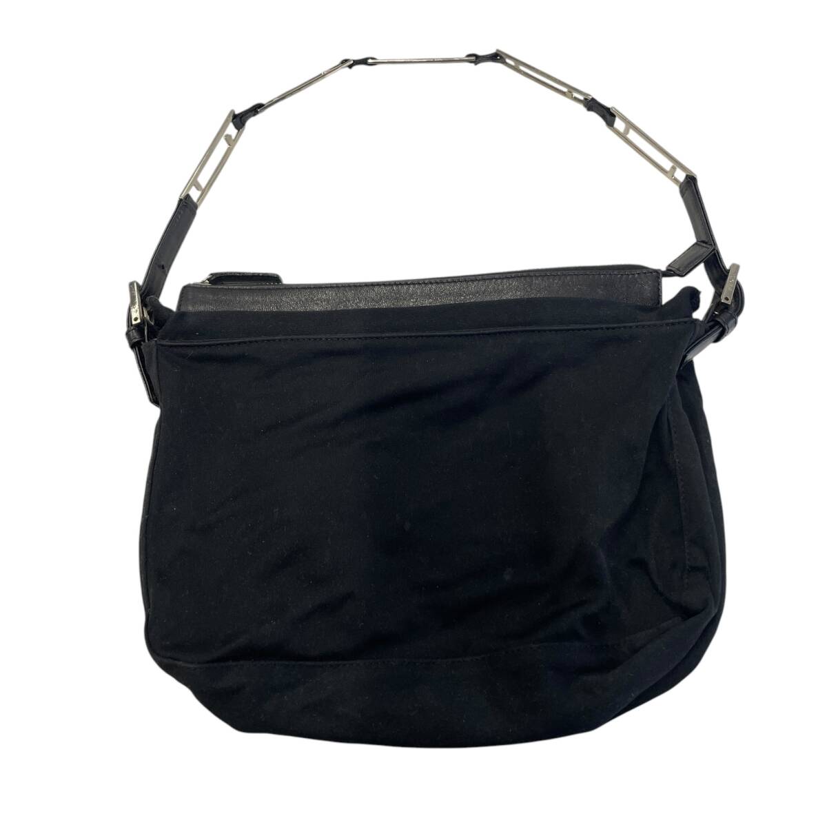 ◆中古品◆フェンディ FENDI ブラック シルバー レディース バッグ ショルダー ハンドバッグ 生活臭あり Q1-342NB
