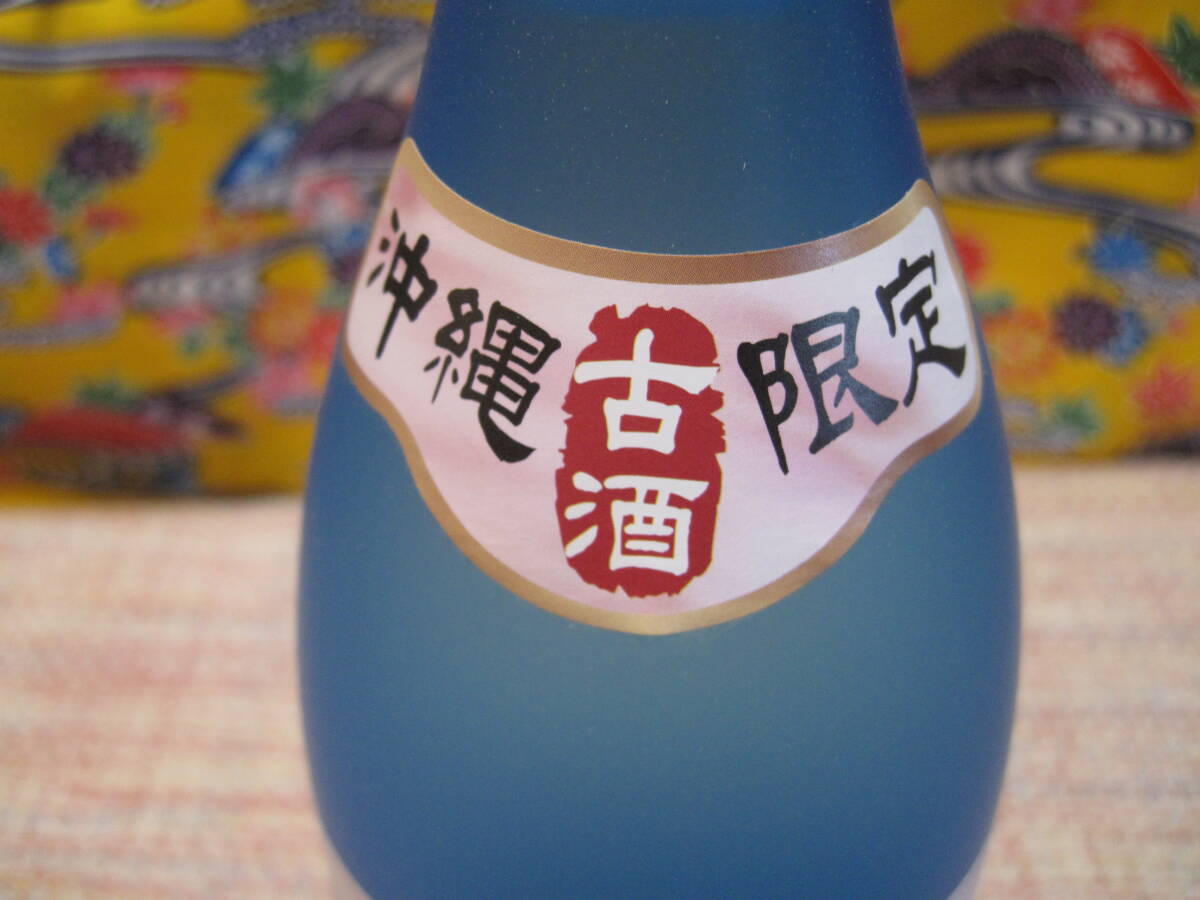  Awamori brandy . Izumi старый sake 35 раз 720ml 4 . бутылка 2008. оригинальная коробка есть 022