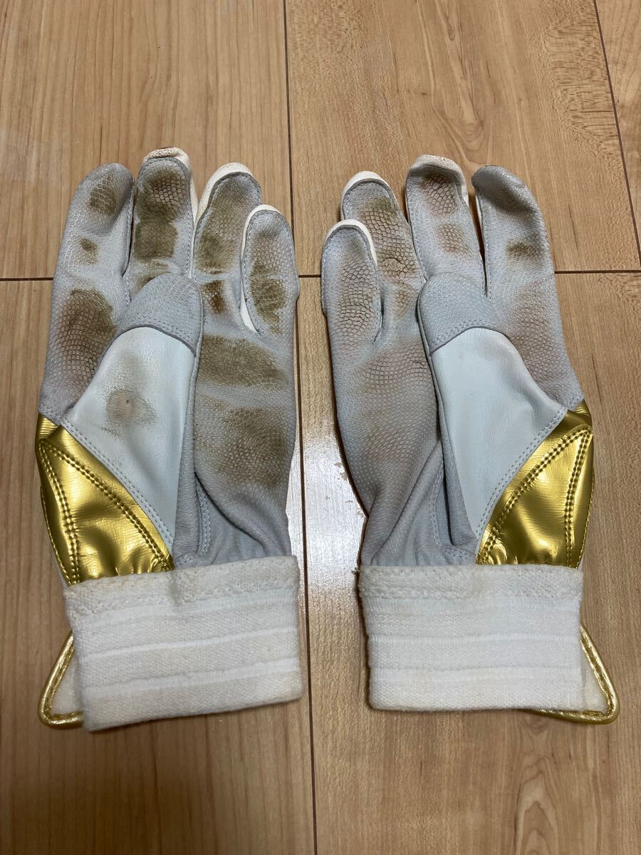 鈴木誠也選手実使用バッティンググローブ 現 カブス 鈴木誠也選手 実使用バッティンググローブ - メルカリ