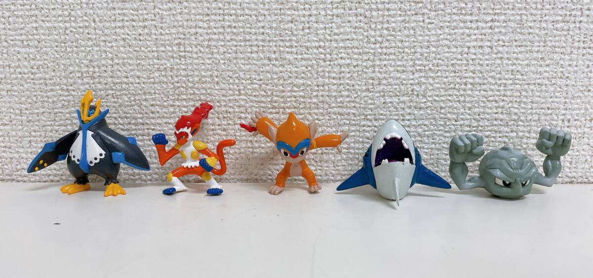ポケモンフィギュア 20個まとめて】イシツブテ/ギラフィナ ポケモンフィギュア 20個まとめて】イシツブテ/ギラフィナ