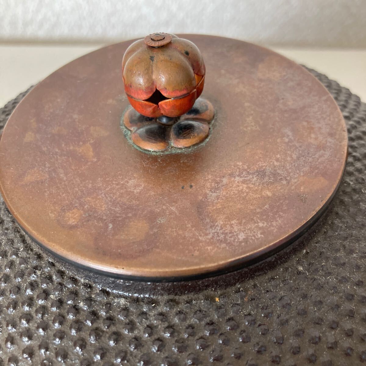 古い鉄瓶 茶器 鉄器 急須 アンティーク 時代物 南部鉄器 ヴィンテージ 茶道具 古道具 オブジェ 置物 昭和レトロ 大正ロマン 和カフェ(鉄瓶)|売買されたオークション情報、Yahoo!オークション(旧ヤフオク!) の商品情報をアーカイブ公開 - オークファン(aucfan.com) 古い鉄瓶 茶器 鉄器 急須 アンティーク 時代物 南部鉄器 ヴィンテージ 茶道具 古道具 オブジェ 置物 昭和レトロ 大正ロマン 和カフェ(鉄瓶)|売買されたオークション情報、Yahoo!オークション(旧ヤフオク!) の商品情報をアーカイブ公開 - オークファン(aucfan.com)