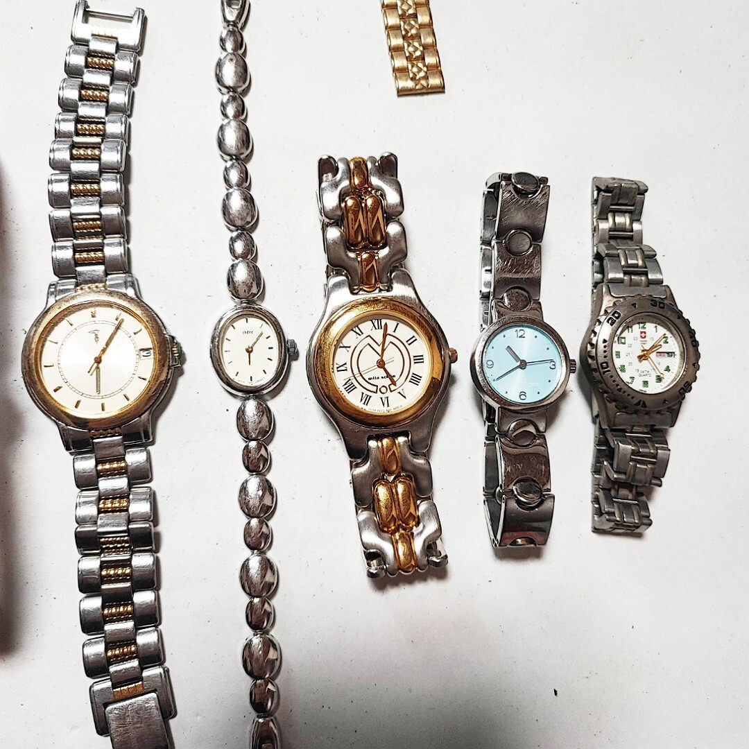 EXCEED TRUSSARDI SEIKO 含む 状態良し ブランド腕時計 20点 ゴールドシルバーカラー 高級 宝石宝飾 大量 まとめ 個 本 kg セット う26(アナログ(クォーツ式))|売買されたオークション情報、Yahoo!オークション(旧ヤフオク!) の商品情報をアーカイブ公開 - オーク EXCEED TRUSSARDI SEIKO 含む 状態良し ブランド腕時計 20点 ゴールドシルバーカラー 高級 宝石宝飾 大量 まとめ 個 本 kg セット う26(アナログ(クォーツ式))|売買されたオークション情報、Yahoo!オークション(旧ヤフオク!) の商品情報をアーカイブ公開 - オーク
