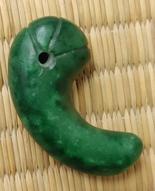 古墳期 透明感ある青緑色の良質玉石製 勾玉 検 須恵器翡翠勾玉 古墳期 透明感ある青緑色の良質玉石製 勾玉 検 須恵器翡翠勾玉