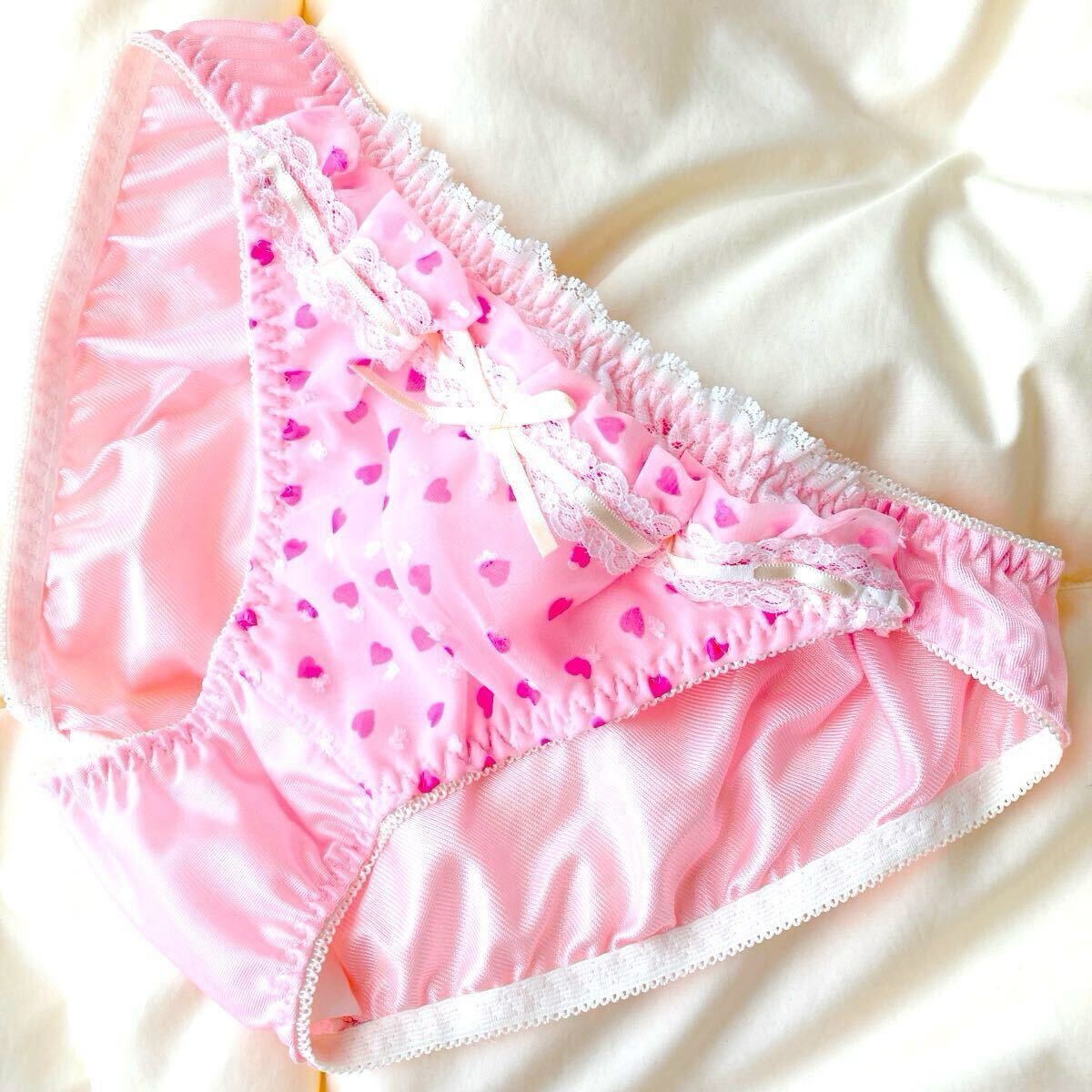 ロリ  pantie ショーツ パンティＭ ストロベリーピンク メニーハート ホワイトレース りぼん ロリ ロリータ ロリカワ つるつる すべすべ光沢  つや(スタンダード)｜売買されたオークション情報、Yahoo!オークション(旧ヤフオク!) の商品情報をアーカイブ公開 -  オークファン（aucfan.com）
