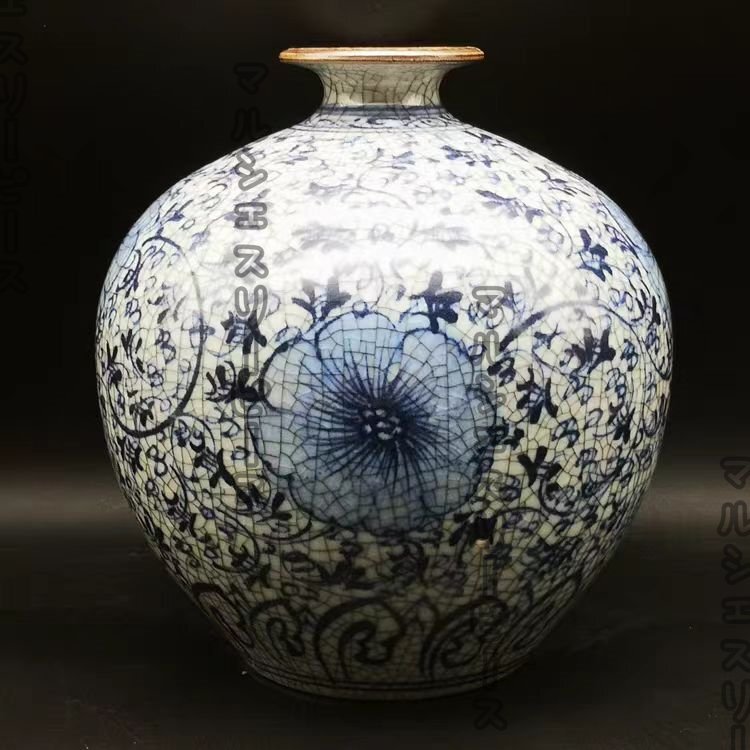 纏枝蓮紋小将軍壺 賞物観賞瓶 工芸品 陶磁器 装飾品 花瓶 美術品 置物 お気に入り】 工芸品 纏枝蓮紋小将軍壺 陶磁器 美術品 美品 花器