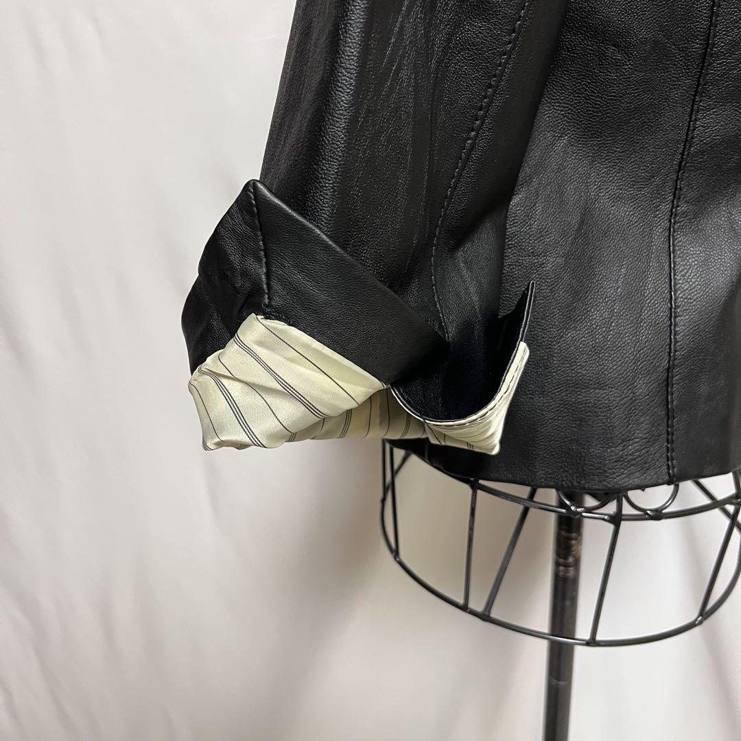 美品 URBAN RESEARCH アーバンリサーチ ラム レザー クロップド ジャケット ノーカラー 本革 羊革 ショート丈 ブラック 黒
