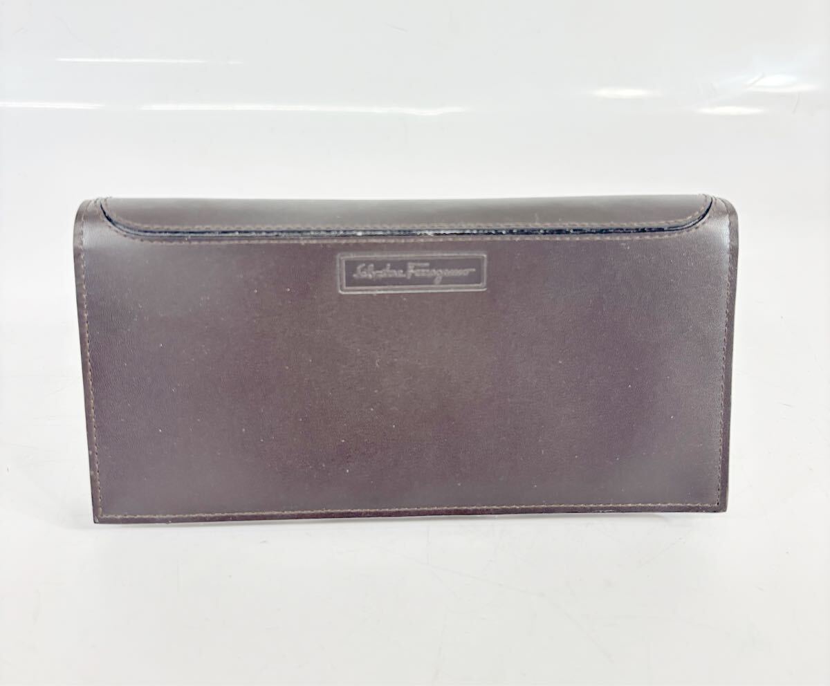 ferragamo サルバトーレ　フェラガモ　レザー　ダークブラウン　カードケース　札入れ