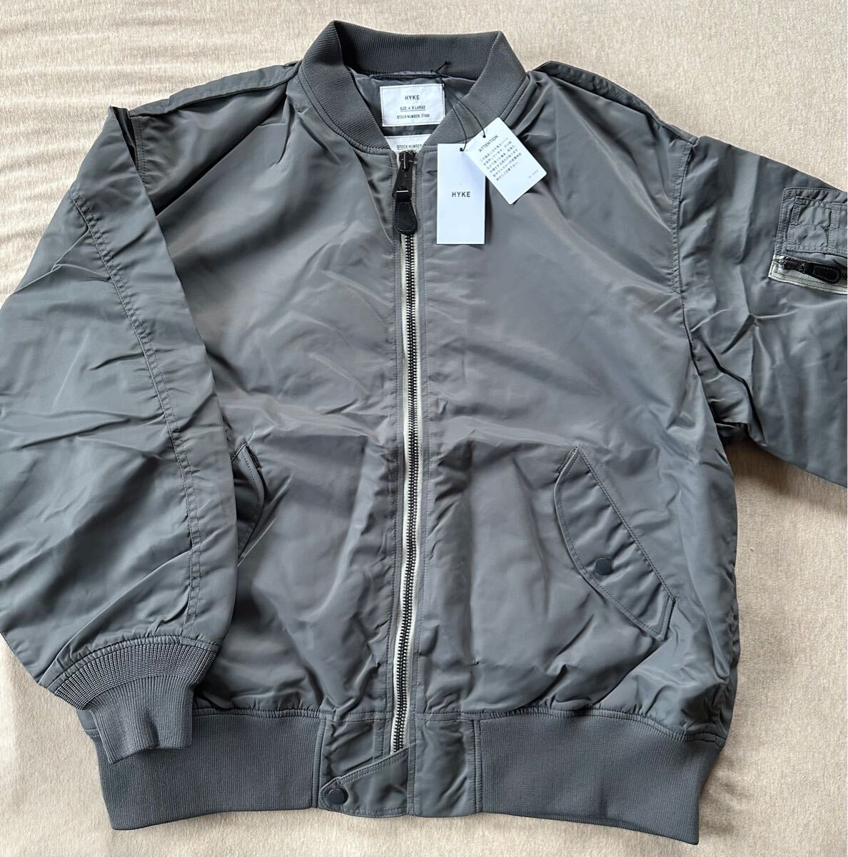 4新品 HYKE メンズ TYPE L-2A JACKET ジャケット ブルゾン 長袖 4新品 HYKE メンズ TYPE L-2A JACKET ジャケット ブルゾン 長袖