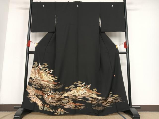平和屋着物■豪華黒留袖　作家物　御所車花文　松竹梅　金彩　正絹　逸品　AAAM9526zg