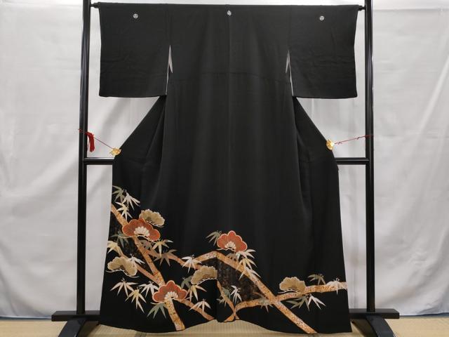 平和屋着物■豪華黒留袖　駒刺繍　笹竹に老松　金彩　正絹　逸品　AAAM0975fy