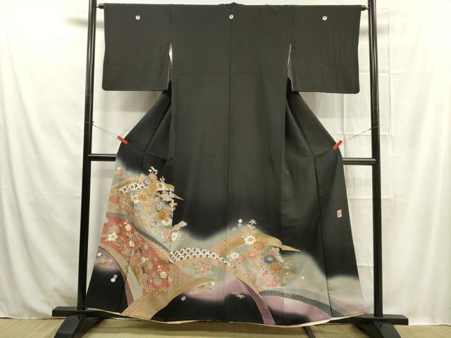 平和屋着物■豪華黒留袖　作家物　駒刺繍　青海波草花文　暈し染め　金彩　正絹　逸品　DAAJ8390cm