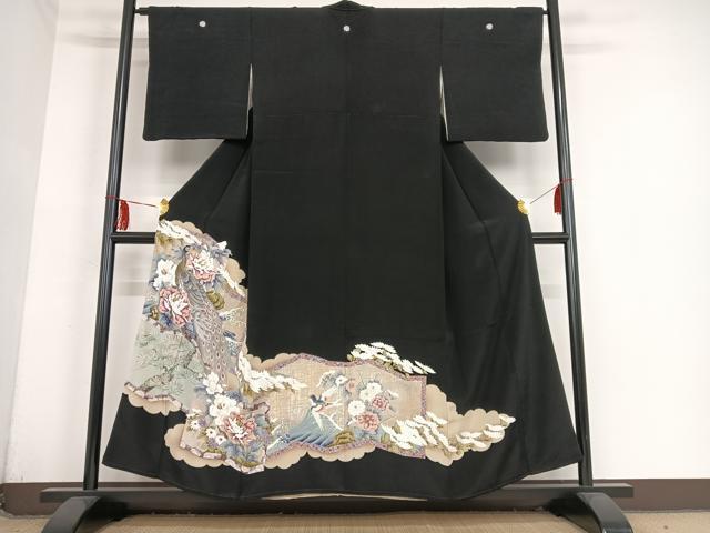 平和屋着物■豪華黒留袖　刺繍　孔雀花文　暈し染め　金彩　正絹　逸品　AAAM9169zg