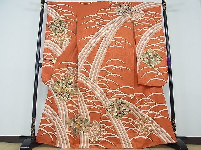 平和屋着物■豪華振袖　駒刺繍　芝菊花菱文　金彩　逸品　cf2561