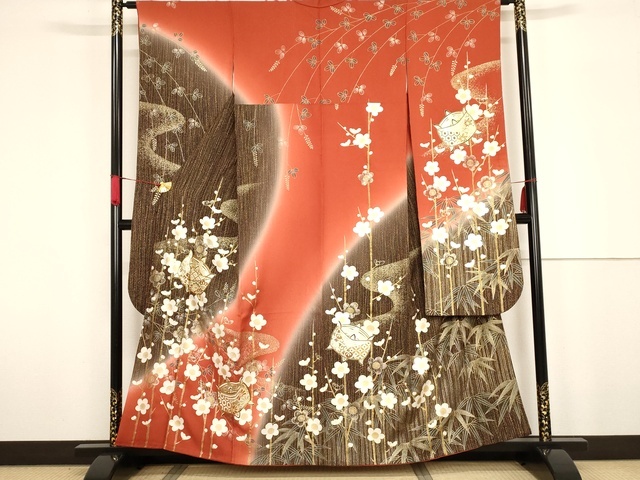 平和屋着物■豪華振袖　駒刺繡　糸巻花文　暈し染め　金彩　正絹　逸品　AAAL7573gk