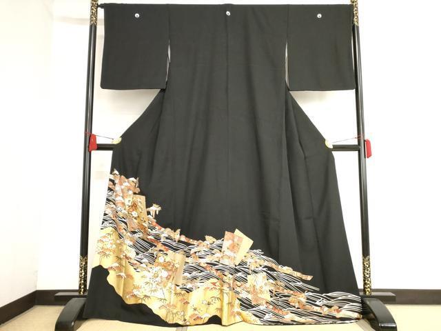 平和屋着物■豪華黒留袖　駒刺繍　立波色紙重ね草花文　金彩　正絹　逸品　AAAL6226bw