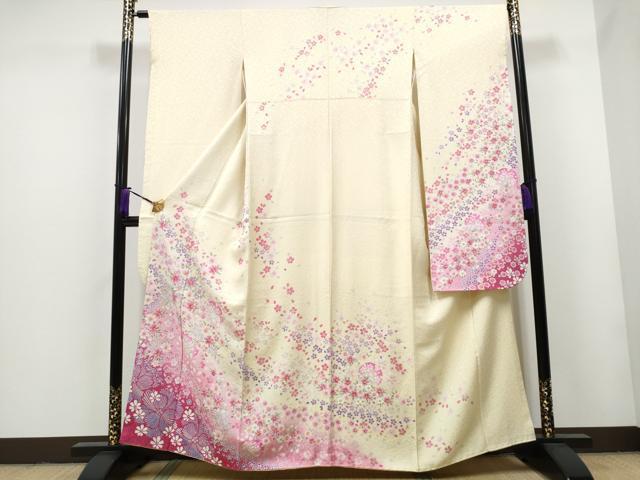 平和屋着物●豪華振袖　雪輪舞花文　暈し染め　銀通し地　逸品　CAAJ2026hy