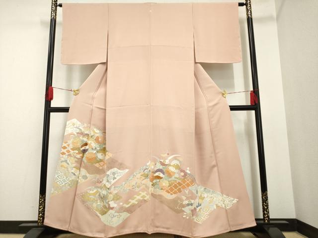 平和屋着物●創業460年・千總　色留袖　駒刺繍　草花文　金彩　正絹　逸品　AAAO1289ck