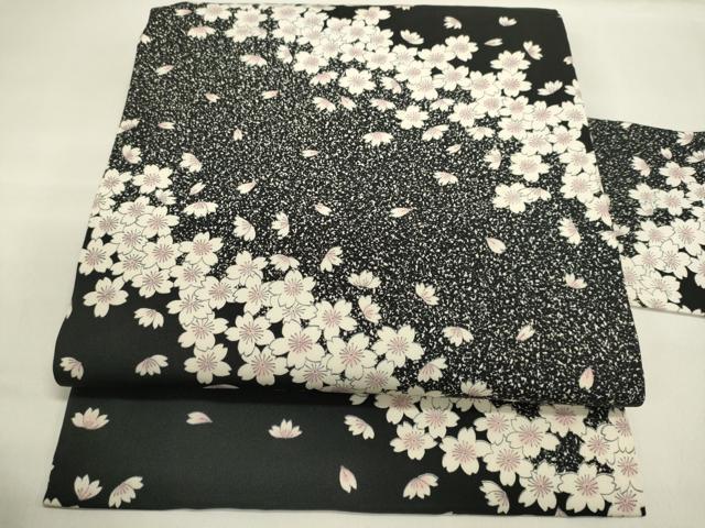 平和屋着物●塩瀬　全通柄九寸名古屋帯　舞桜文　黒地　正絹　逸品　DAAL7270du