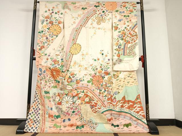 平和屋着物●豪華振袖　手描き　駒刺繍　草花文　暈し染め　金彩　正絹　逸品　AAAM8159zg